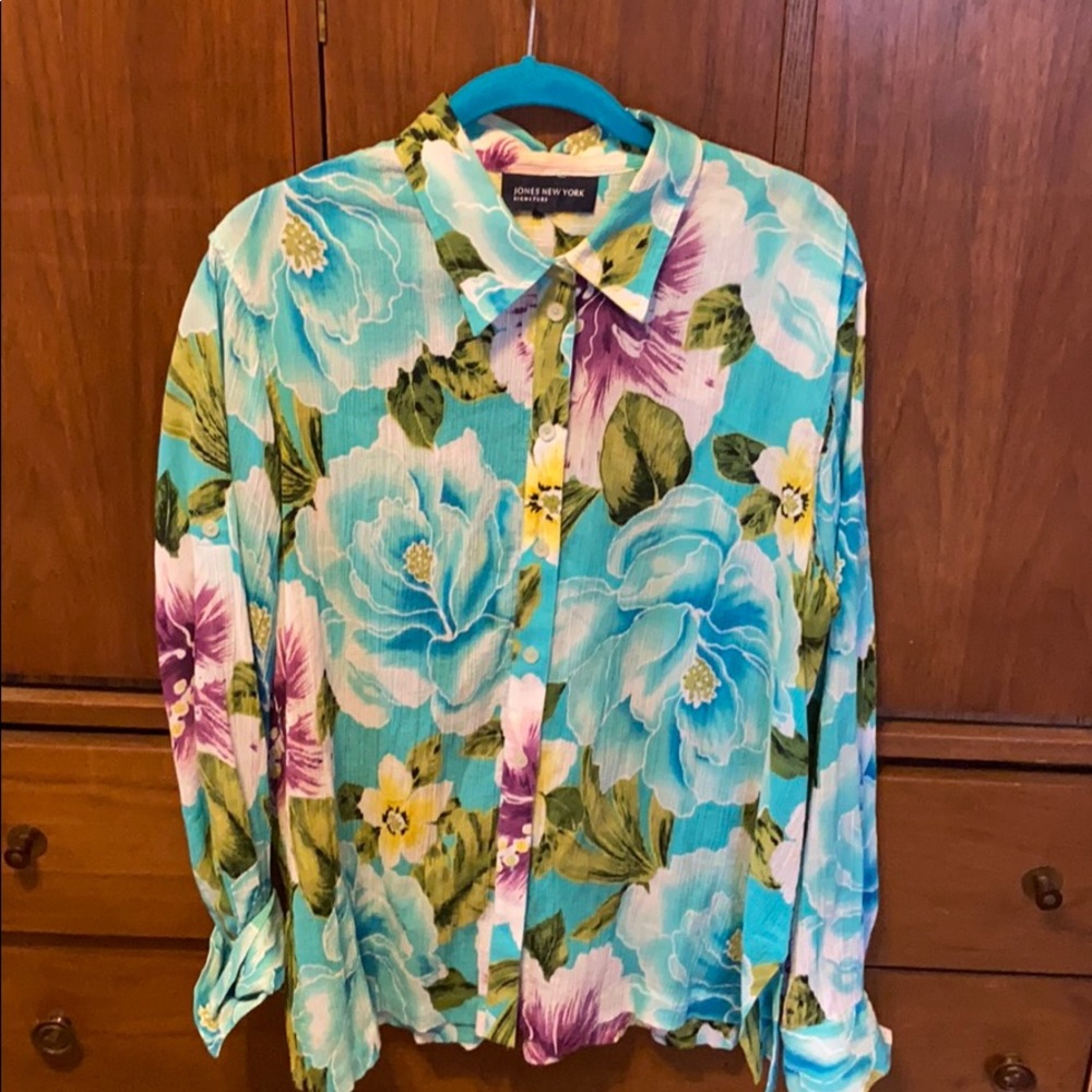 Hawaiian  blouse